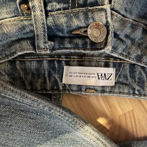 Zara jeans  - Andvända några gånger. Inga slitage 