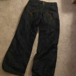 Jeans  - Baggy jeans från only. Inga defekter 
