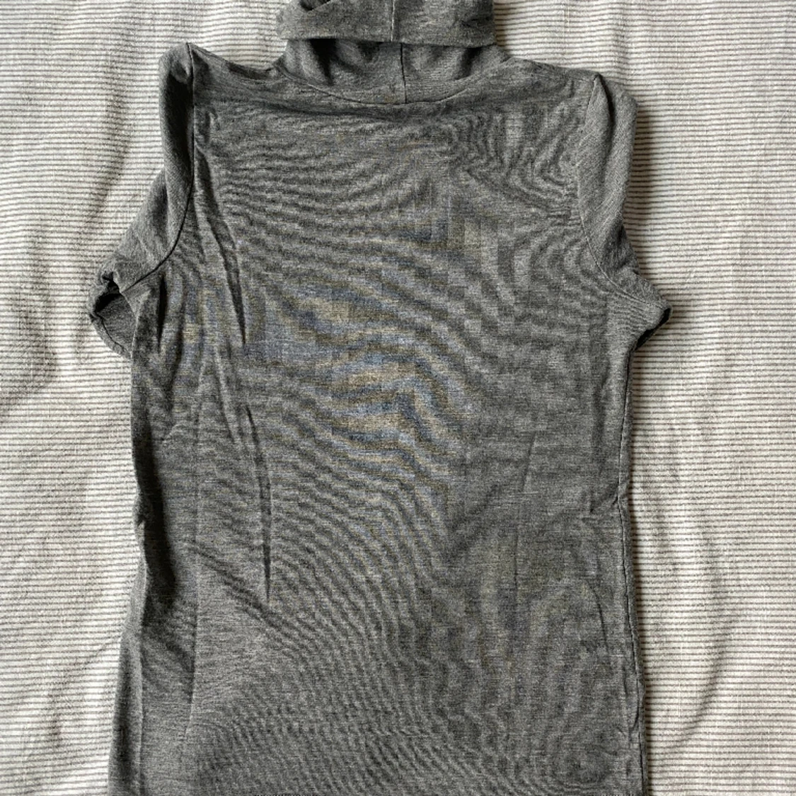 Grå polotröja  - 90