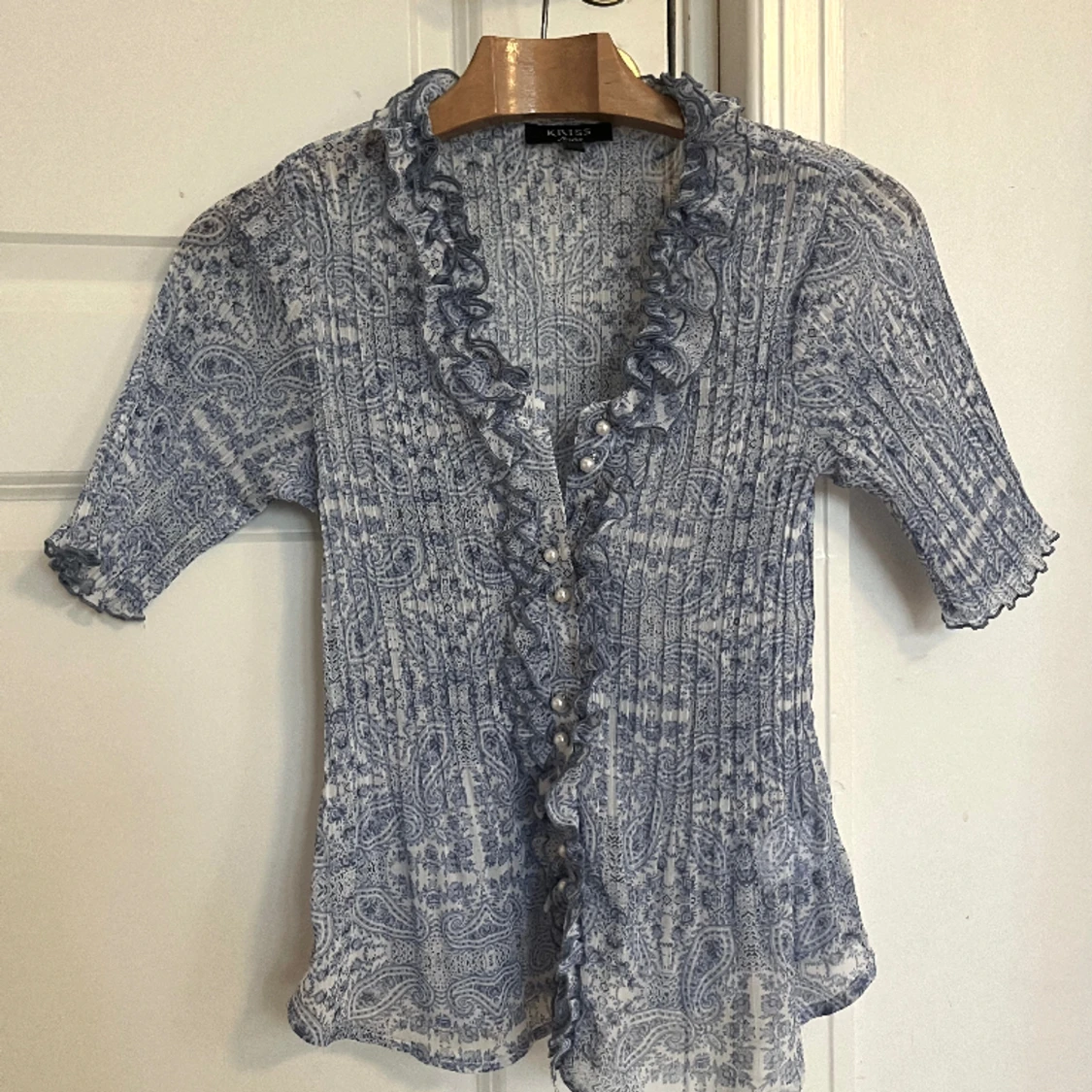 Blus från Kriss Sweden