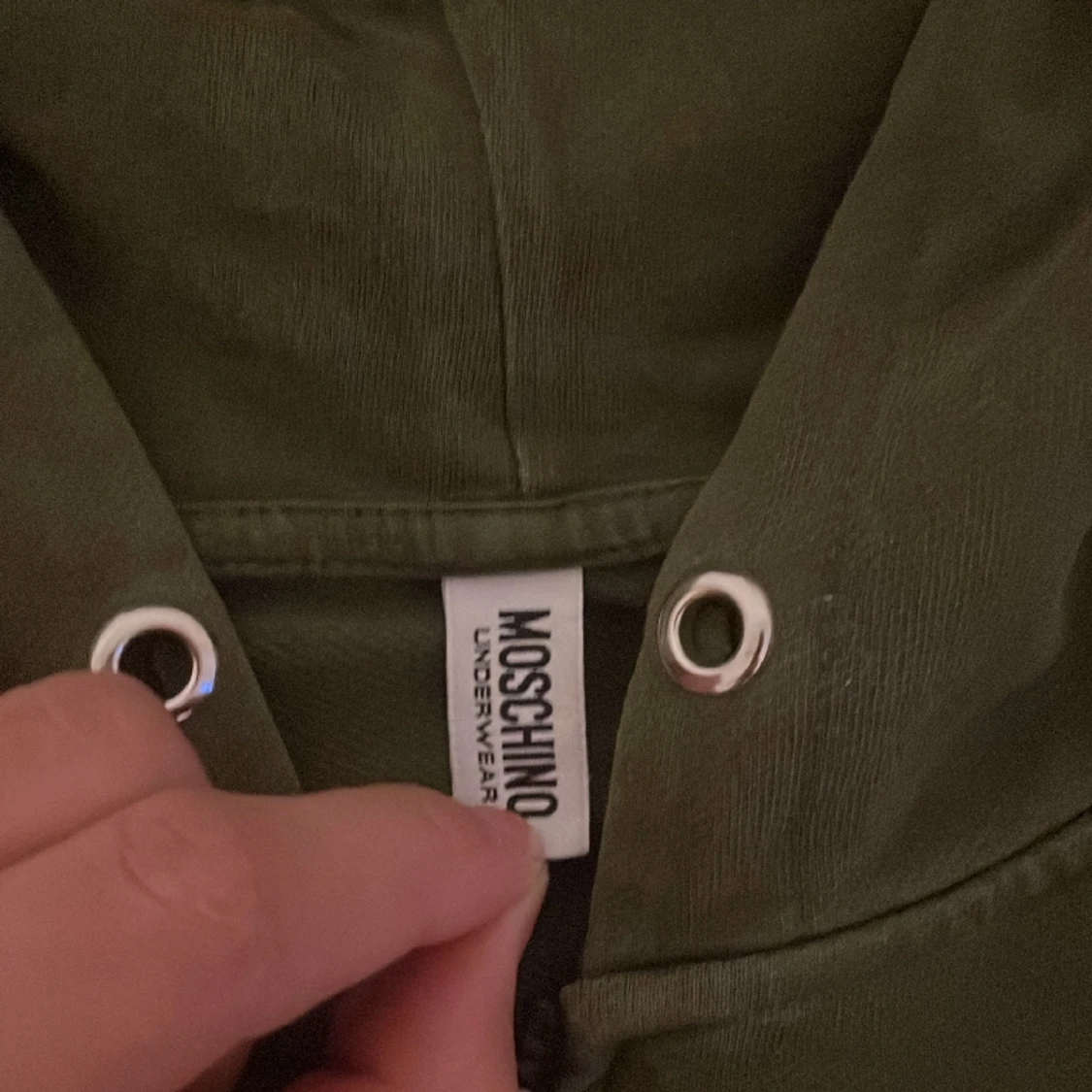 Moschino tröja ny pris 2000  - 90