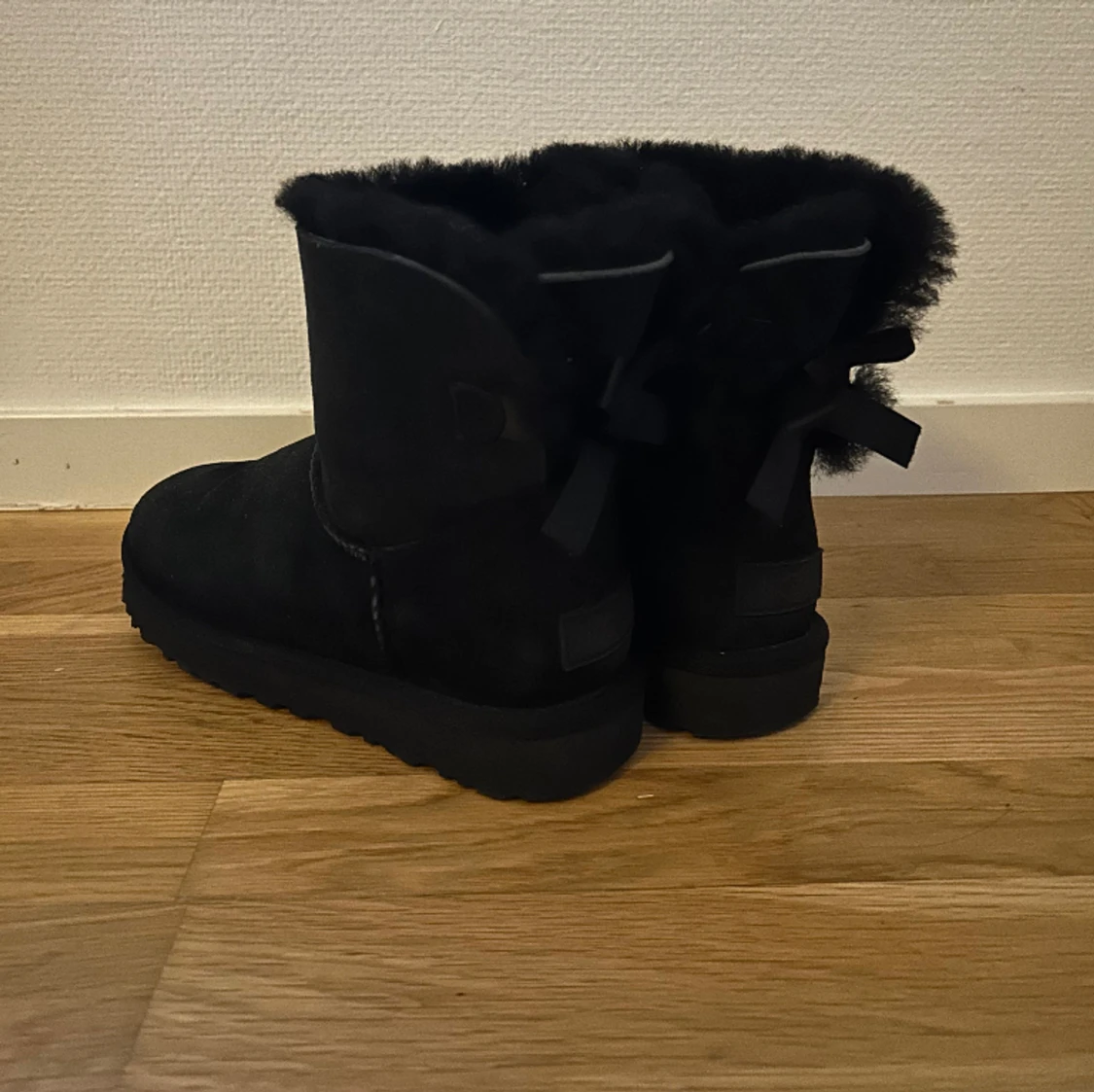 Svarta uggs - 90