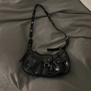 svart väska - aldrig använd! 🖤