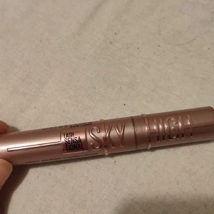 Sky High maskara  - Ny macara Sky High 