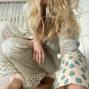 Skjorta - Skjorta från zara💖 säljer även matchande byxor