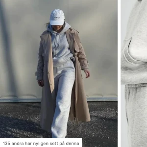 Hoodie - Sjukt fin hoodie från bikbok i modellen mega. Hoodien är använd några gånger, men i mycket bra skick🤍