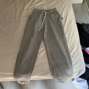 Mjukisbyxor - från HM storlek XS