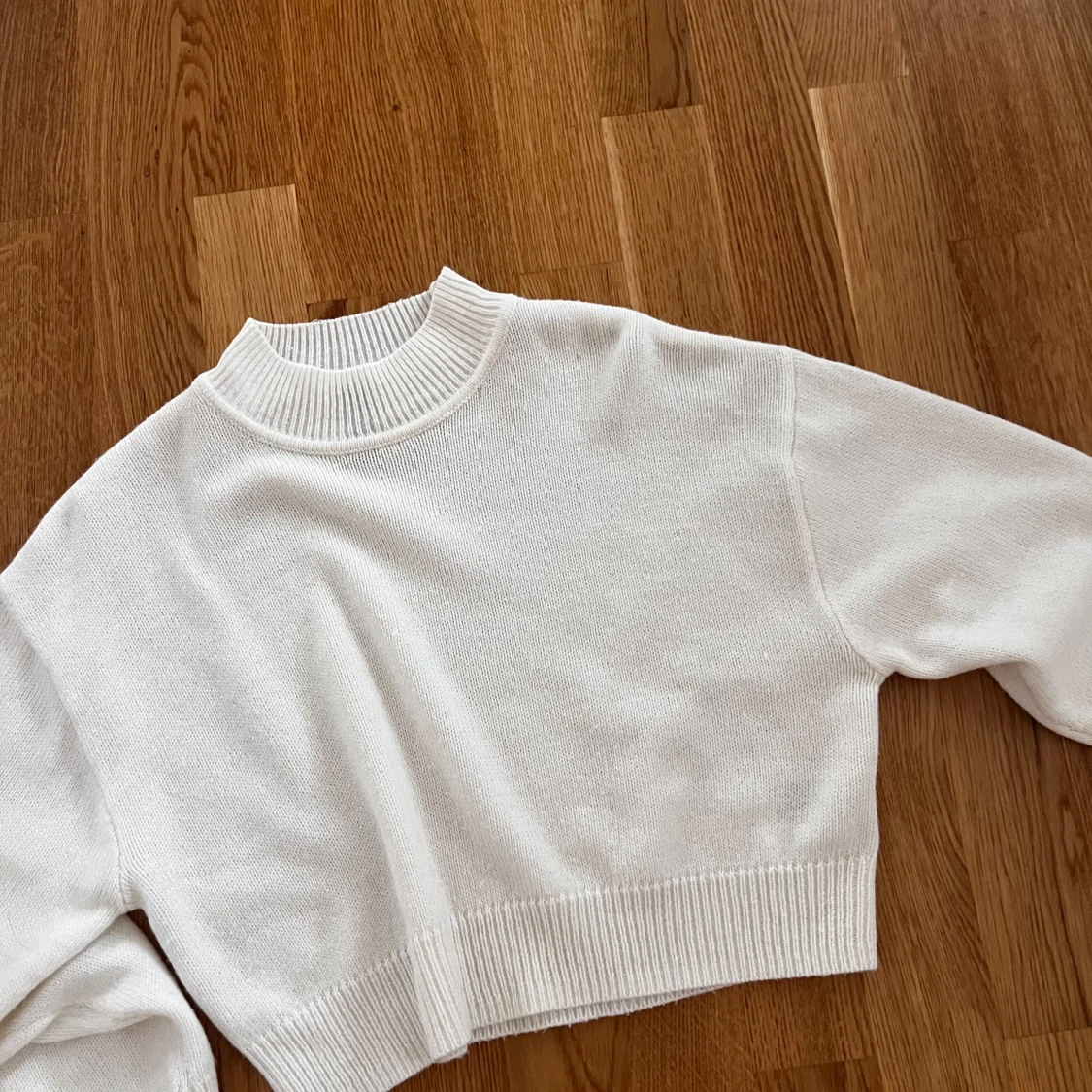 Vit stickat tröja  - 92