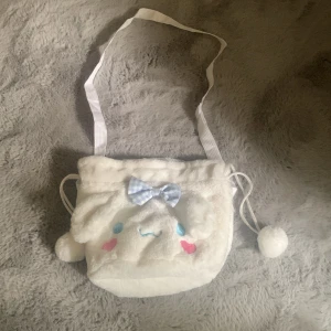 Cinnamoroll väska - Oanvänd Köpt i Thailand Orginalpris: 150kr