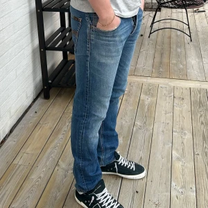 Nudie jeans  - Nudie jeans - storlek 32 31  Mke fint skick    Jacob cohen, dondup jeans, burberry