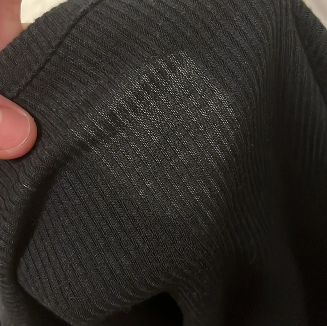 Ribbad svart långärmad V-ringad tröja🫶🏻 - 91