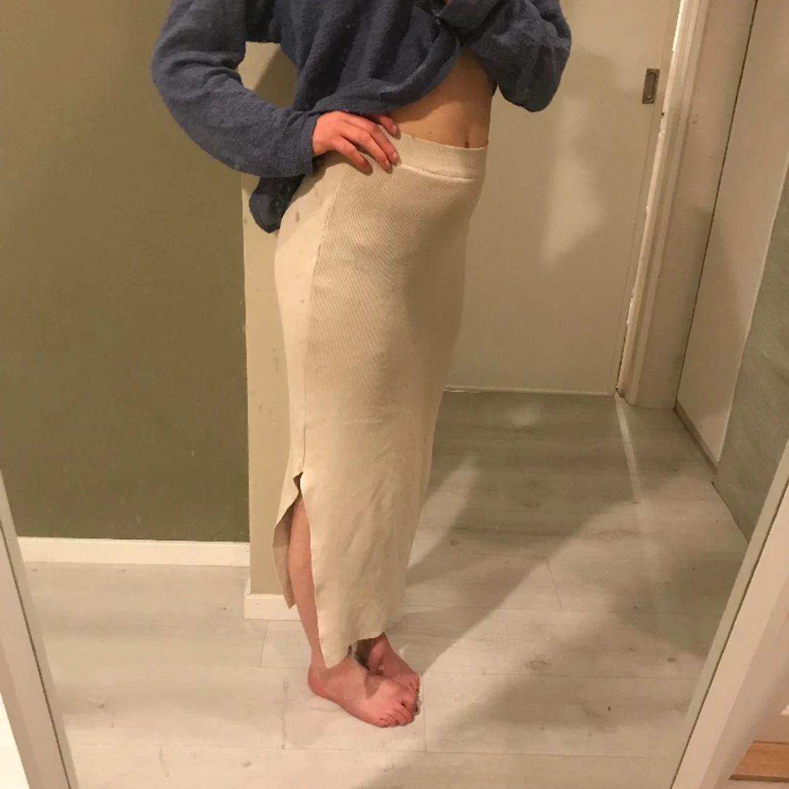 Ribbad kjol med slits  - 90