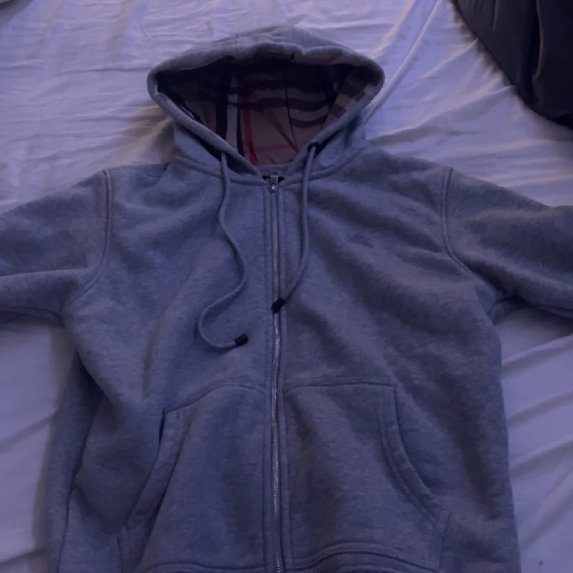 Burberry hoodie - 90