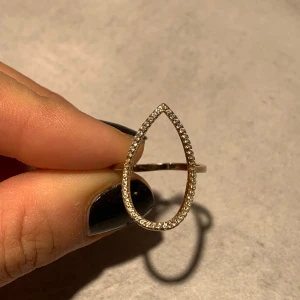 Guldpläterad ring - Guldpläterad ring i sterling silver. Storlek 18