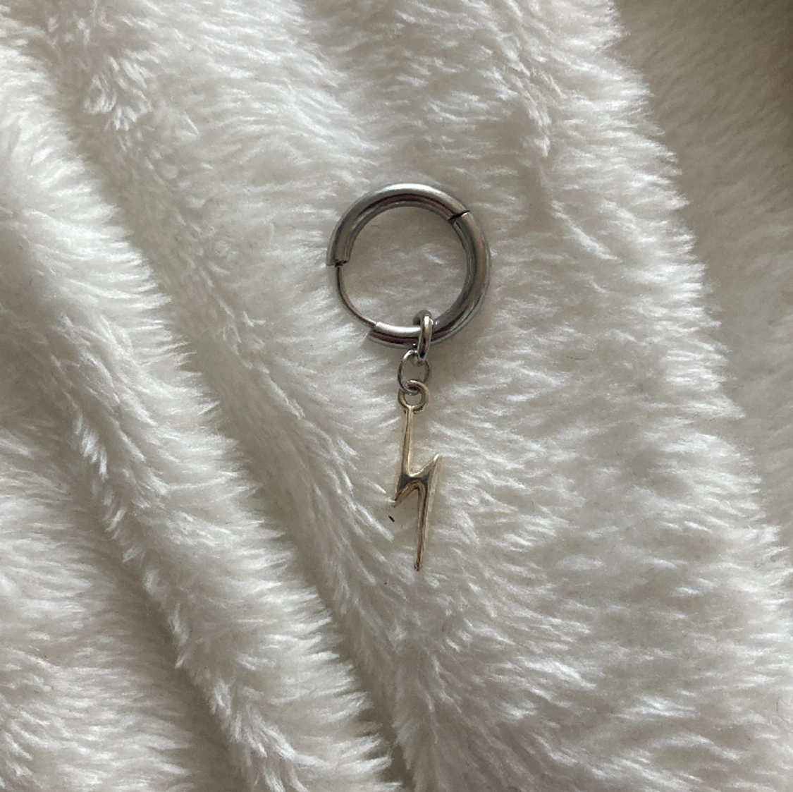 Två örhängen  - 90