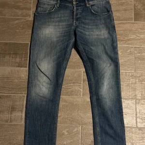 Dondup Jeans Ljusblå - Modell Mius, sköna och relativt bra skick