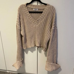 Stickad tröja - Superfin stickad tröja från Chiquelle storlek XS/S