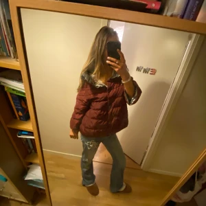 Trekvartsärmad dunjacka❤️ - Assnygg trekvartsärmad dunjacka som går att vända ut och in❤️