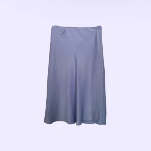 lila kjol - jättefin och söt kjol köpt på humana🪁🫐