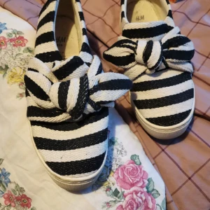 Snygga skor nya storlek 38 - Snygga skor storlek 38 nya