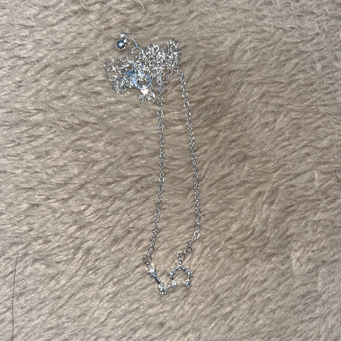 Halsband med stjärntecknet Lejon - 90