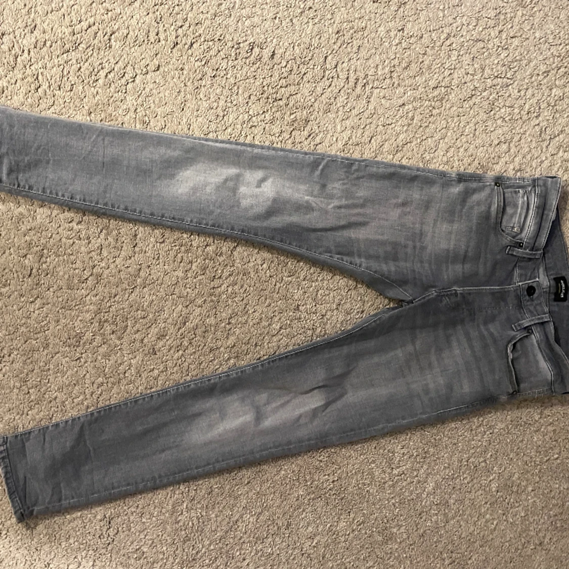 Jack and Jones jeans gråa