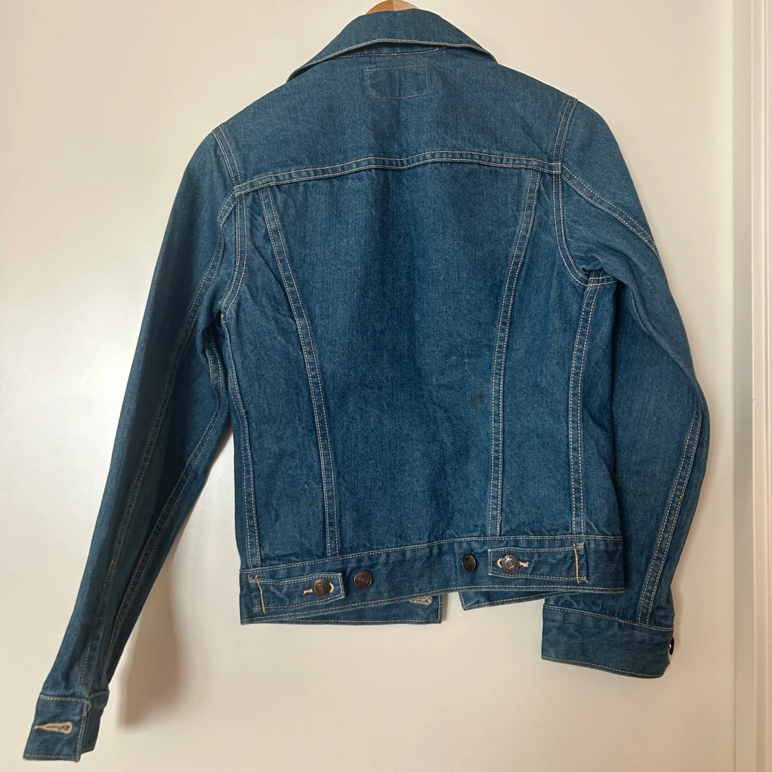 Jeansjacka i retro-anda  - 90