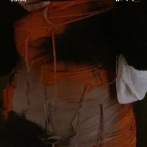 Klänning, Criss kors  - Helt ny. En klänning som bryter folks nacke. För speciella tillfällen eller en skön sommarkväll. Den framhäver dina former och väldigt smickrande 💃🏼