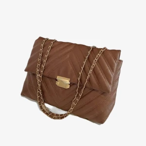 Brun väska - Super snygg och rymlig väska, aldrig använd🌸