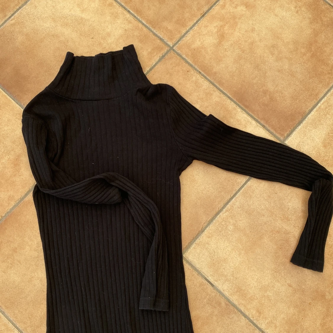 Två svarta klänningar - 90