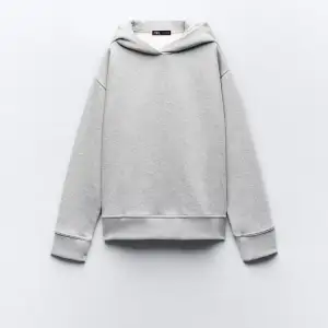 Jättefin ljusgrå hoodie i nyskick❤️Slutsåld på hemsidan