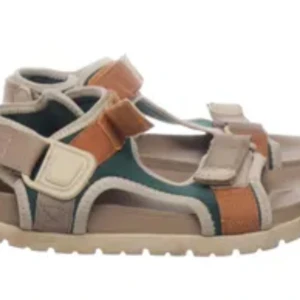 Sandaler från zara - Nästa nya använda ca 2 gånger. Bekväma att ha på fötterna. Nypris 299kr