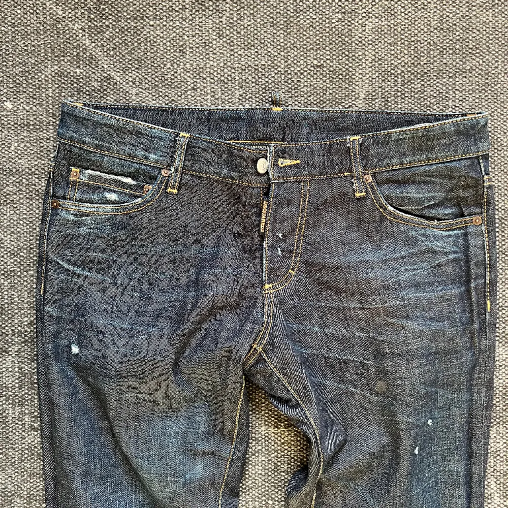 Dsquared jeans  Cool Guy Skick 9/10 Tvättad rådenim Strlk 52. Jeans & Byxor.