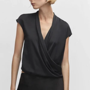 Blus - Blus i fint skick. 