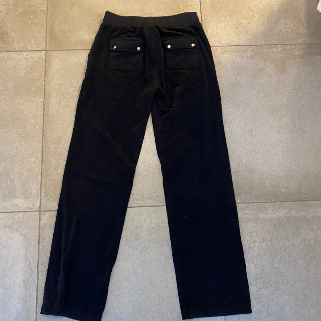  Svarta Juciy byxor  - 90