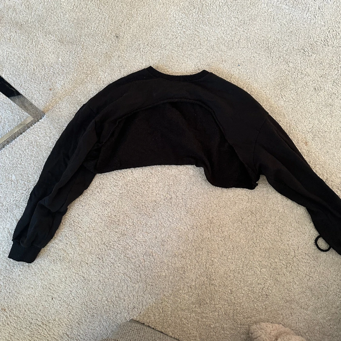 Cropped out hoodie - 90