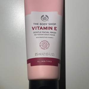 The body shop vitamin E Gentle facial wash 125ml  Original pris: 185kr