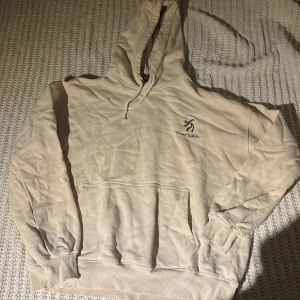 Hoodie  - Använd men fint skick