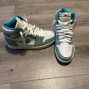 Air Jordan 1 Retro High OG - Air Jordan 1 Retro High OG  Stl 42  Retro Gautifuni Tiffany Green Laces kommer med  Creaseskydd kommer med  Box inkl 