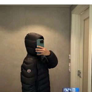 COLMAR JACKA - Storlek M, använt halva vintern.