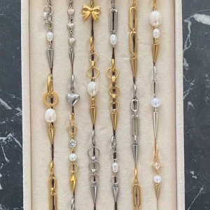 Örhängen  - Allt mellan 90-190kr ❤️❤️❤️Frakt 18kr 