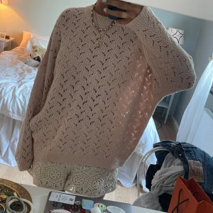 Stickad tröja  - Rosa stickad tröja från mango ❤️