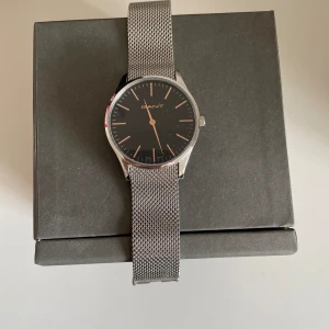 Gant klocka - En stilren klocka från Gant. Använd men fortfarande som ny.   Ny pris 1500kr 