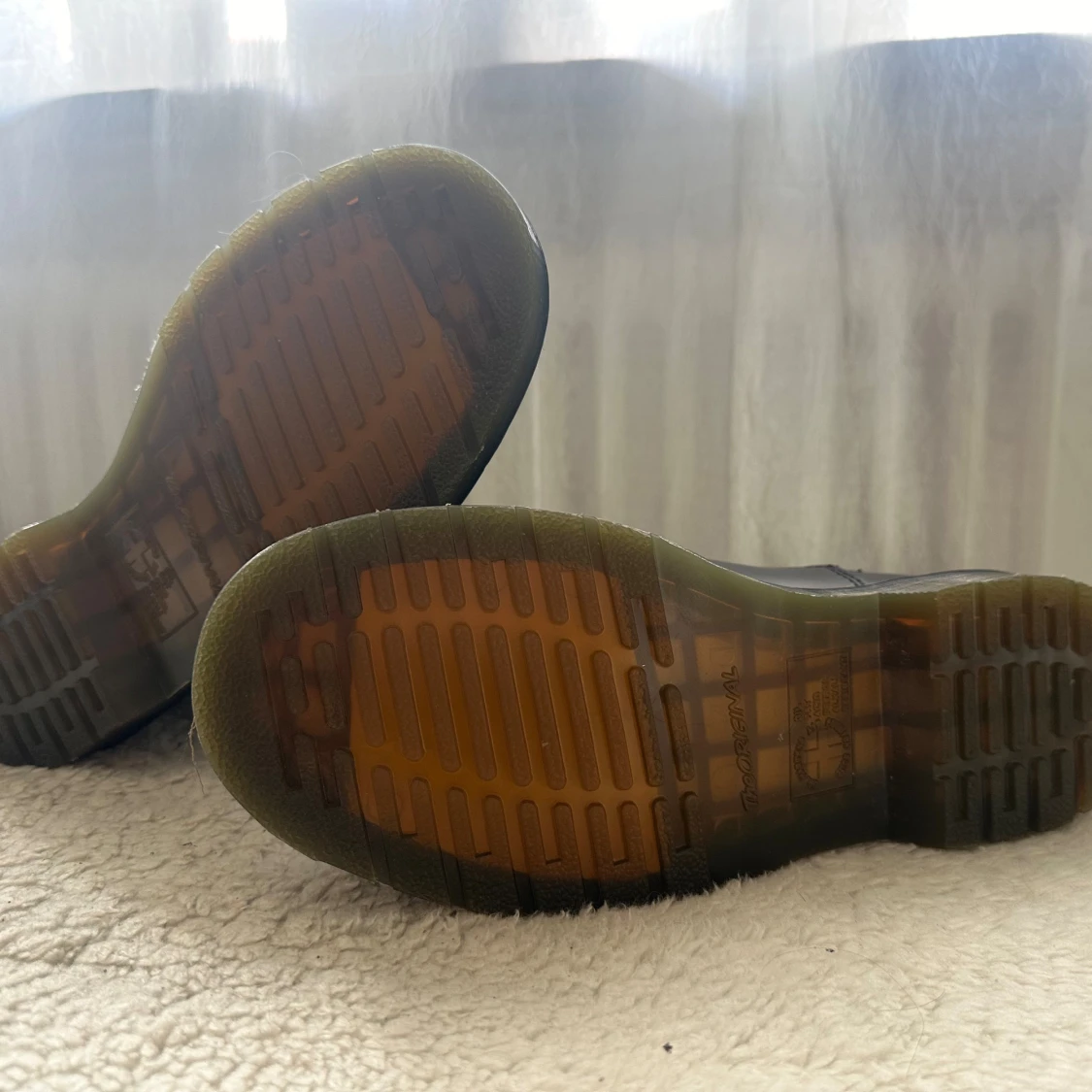 Oanvända Dr.Martens Chelsea boot till salu - 90