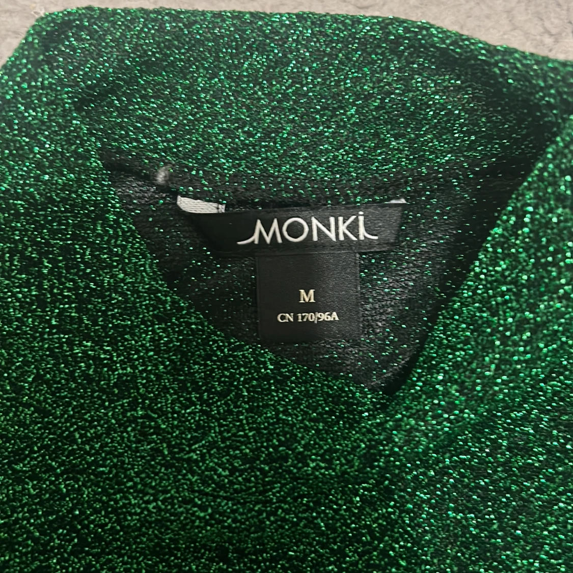 Glittrig monki tshirt - 90