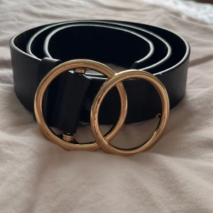 Söt bälte💗 - bälte från bubbleroom, använt typ 2-3 gånger, perfekt skick, skriv vid frågor💕