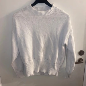 Stickad tröja  - Stickad tröja 