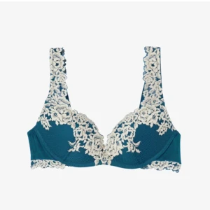 Intimissimi bh  - Jättefint skick och i den gröna färgen!!! Så snygg skriv för egna bilder 🥰 pris kan diskuteras 