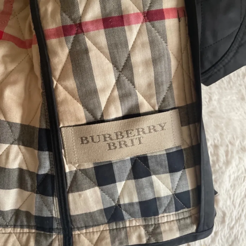 Burberry dam jacka st xs. Jackor.