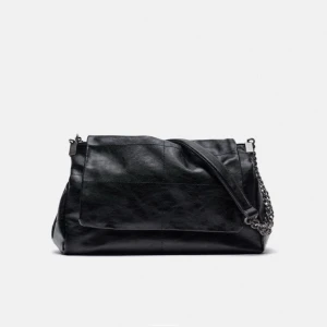 Väska - Säljer denna fina väskan 